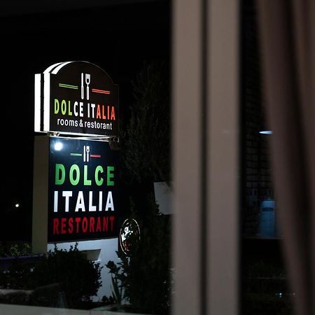 Dolce Italia Hotel Radhimë Extérieur photo